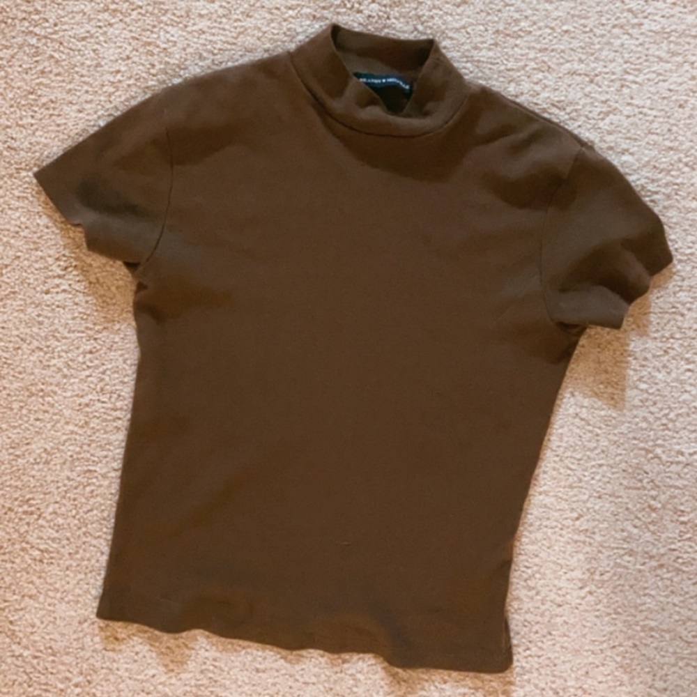 Brandy Melville cropped short sleeve turtle neck
